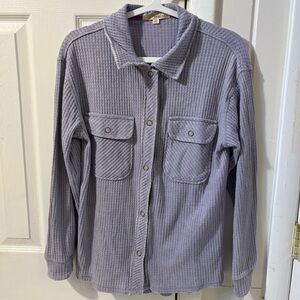 Women’s light purple button up (snaps)